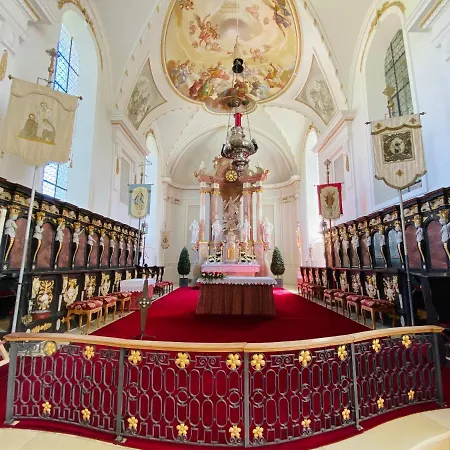 Unterm Schloss Apartman *